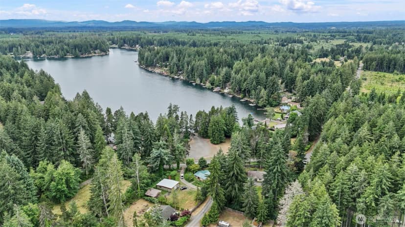 Property photo for 1130 E Phillips Lake Road, Shelton photo 36