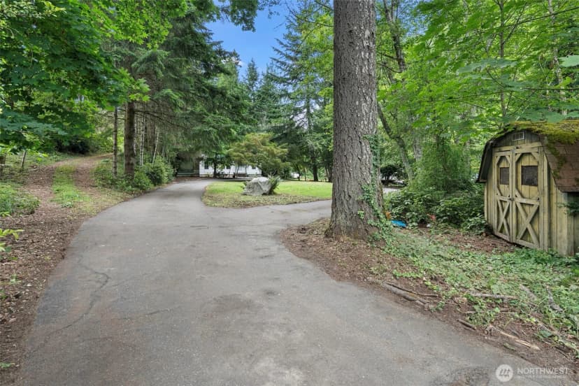 Property photo for 1130 E Phillips Lake Road, Shelton photo 27