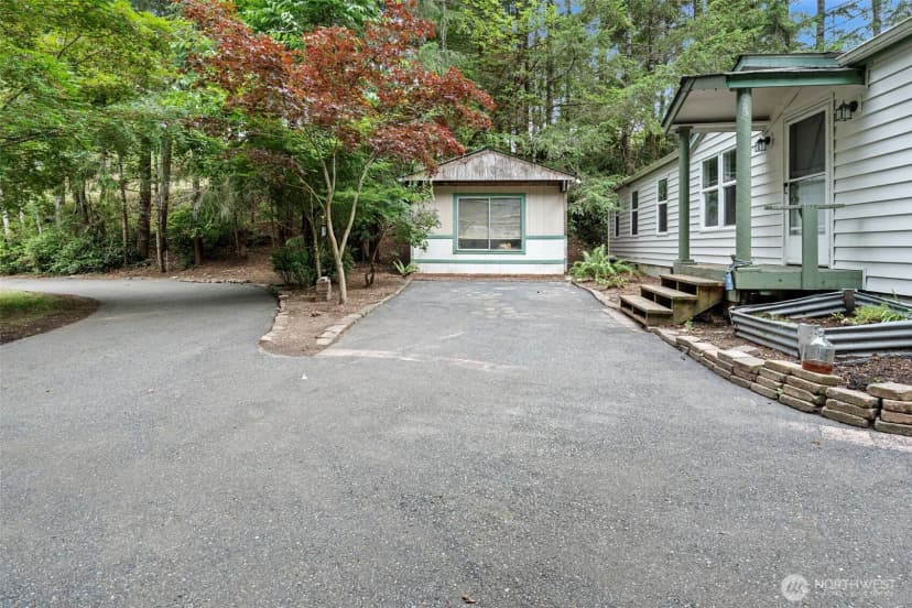 Property photo for 1130 E Phillips Lake Road, Shelton photo 31
