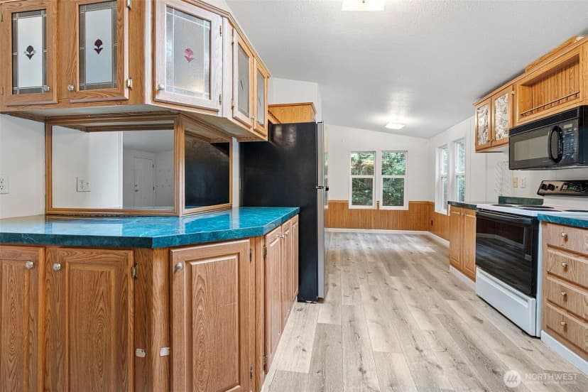Property photo for 1130 E Phillips Lake Road, Shelton photo 7
