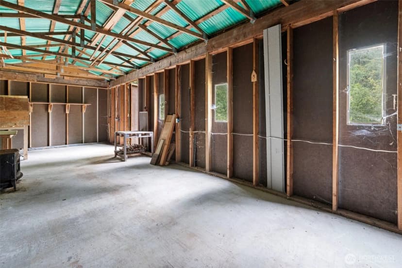 Property photo for 1130 E Phillips Lake Road, Shelton photo 23