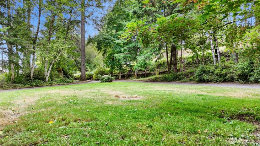 Property photo for 1130 E Phillips Lake Road, Shelton photo 32