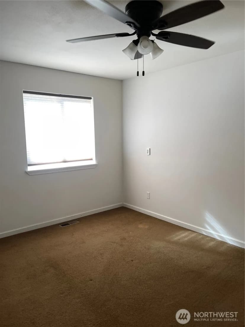 Property photo for 1390 Jordan Court, Oak Harbor photo 24
