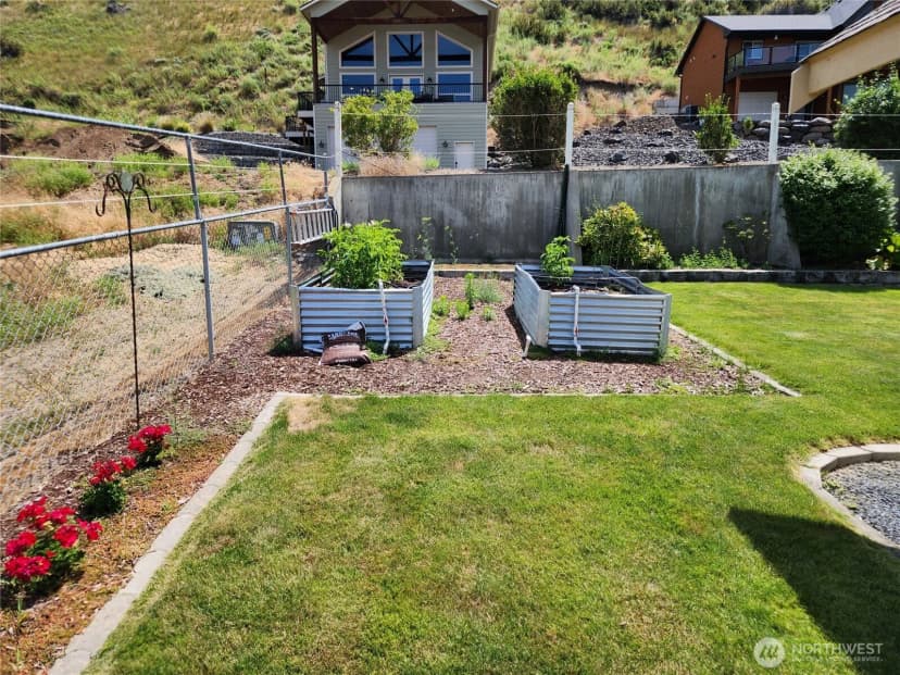 Property photo for 3316 Roosevelt Drive, Seven Bays photo 29