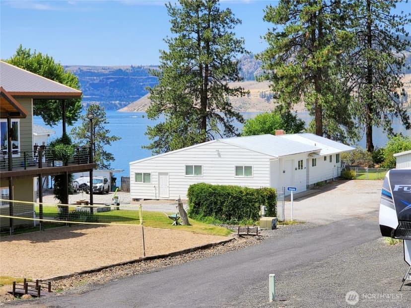 Property photo for 3316 Roosevelt Drive, Seven Bays photo 30