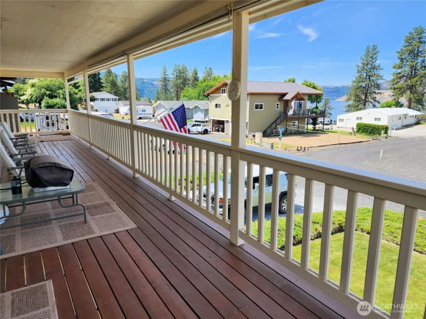 Property photo for 3316 Roosevelt Drive, Seven Bays photo 8
