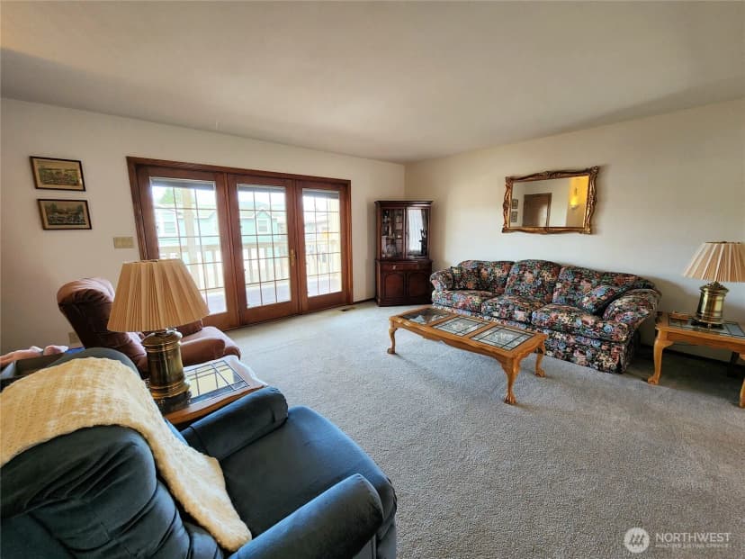 Property photo for 3316 Roosevelt Drive, Seven Bays photo 7