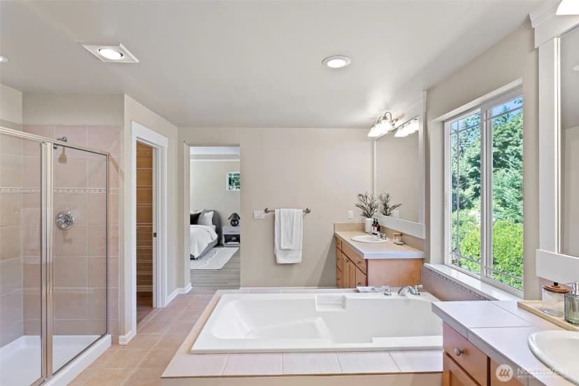 Property photo for 2648 116th Avenue Ne, Bellevue photo 25