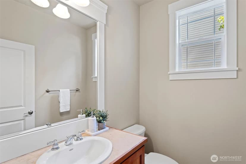 Property photo for 2648 116th Avenue Ne, Bellevue photo 21