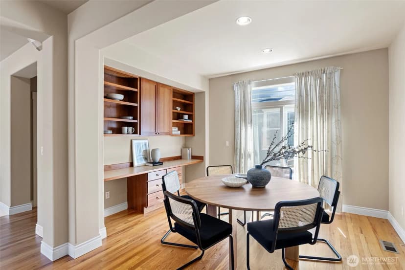 Property photo for 2648 116th Avenue Ne, Bellevue photo 14