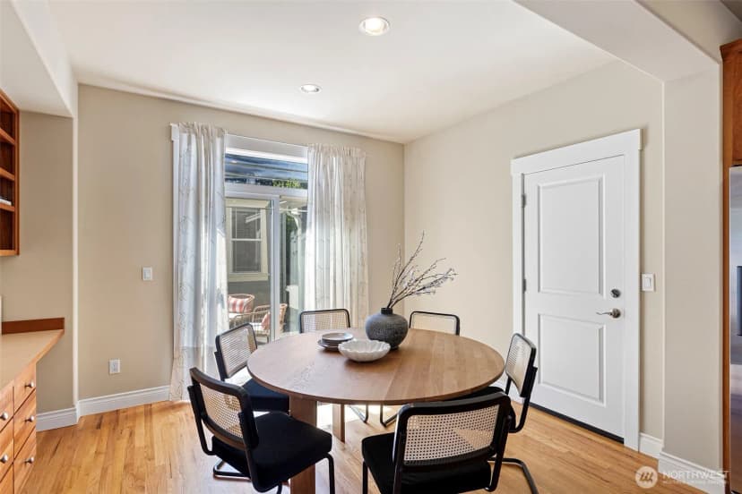 Property photo for 2648 116th Avenue Ne, Bellevue photo 13