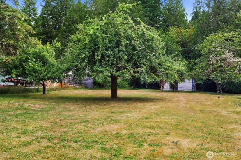 Property photo for 5140 Johnson Point Road Ne, Olympia photo 6