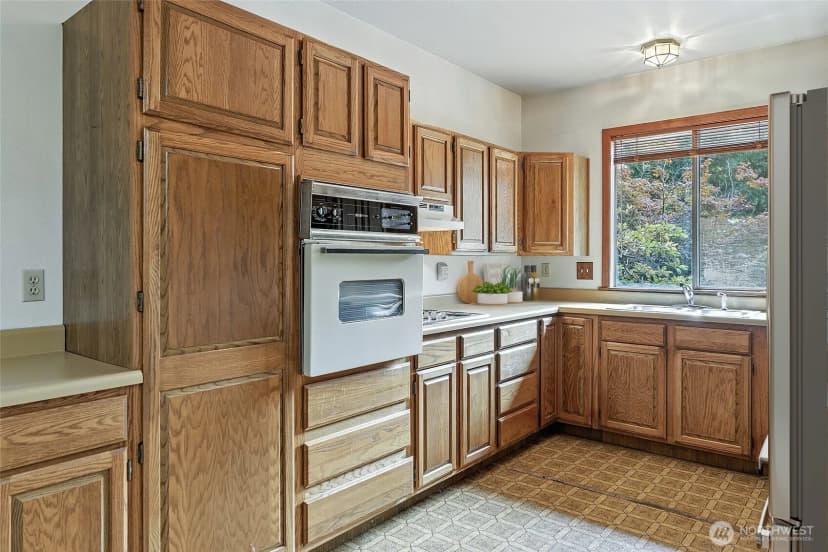 Property photo for 1140 Lower Marine Drive, Bremerton photo 23