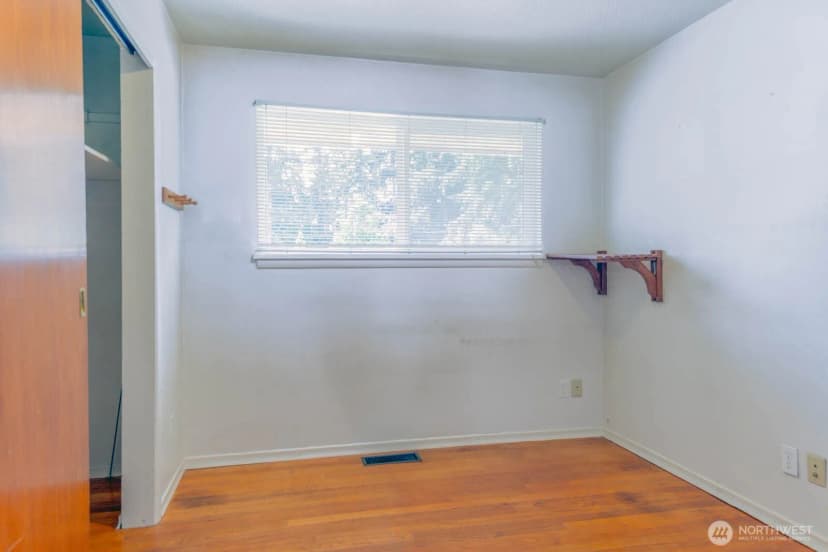 Property photo for 1140 Lower Marine Drive, Bremerton photo 24