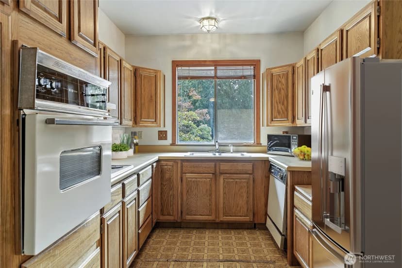 Property photo for 1140 Lower Marine Drive, Bremerton photo 22