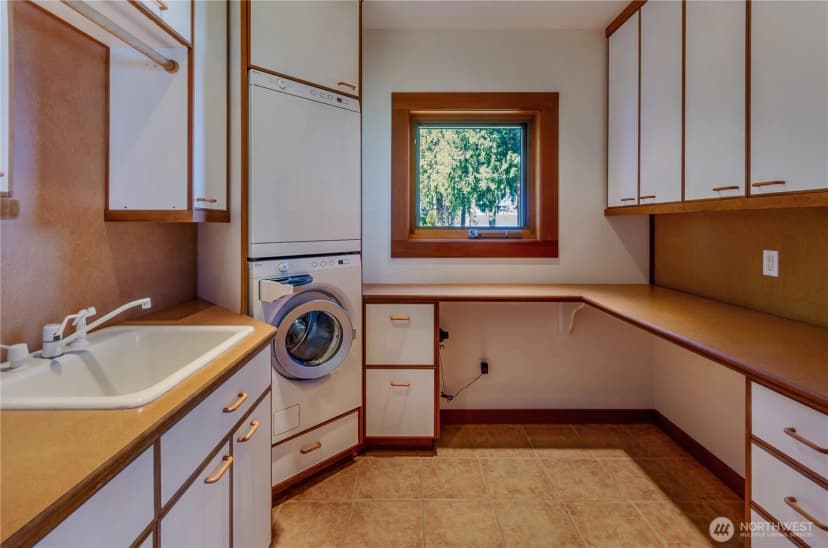 Property photo for 9913 Point View Street Ne, Olympia photo 27