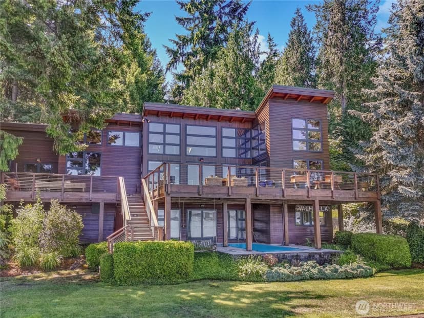 Property photo for 9913 Point View Street Ne, Olympia photo 2