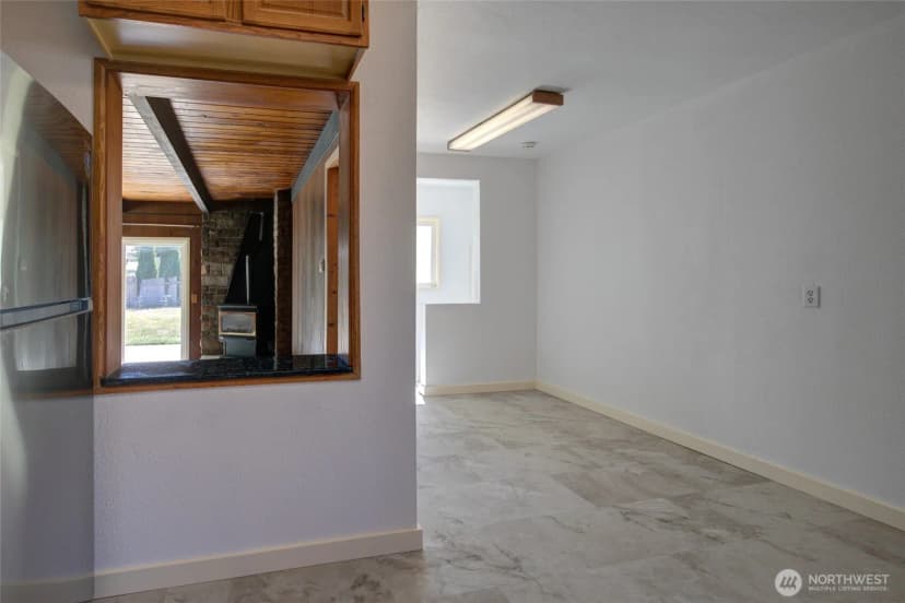 Property photo for 408 N 11th Street, Elma photo 9