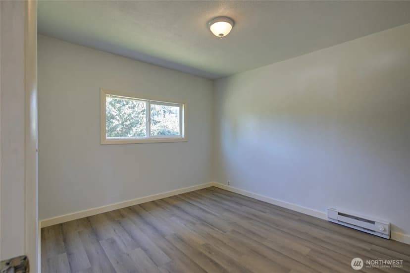 Property photo for 408 N 11th Street, Elma photo 19