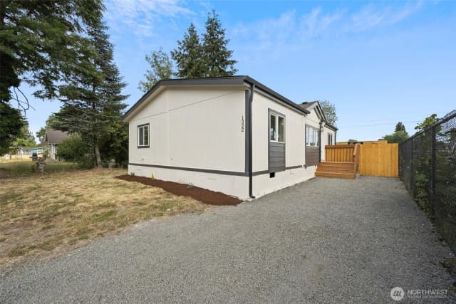 Property photo for 1322 Crescent Avenue, Centralia