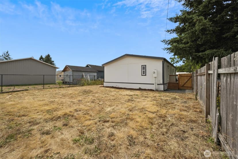Property photo for 1322 Crescent Avenue, Centralia photo 28