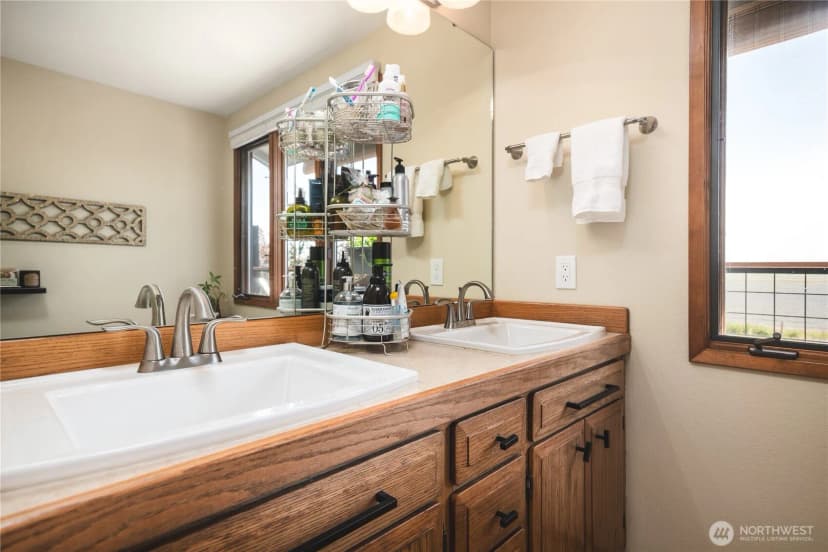 Property photo for 14785 Channel Drive, La Conner photo 19
