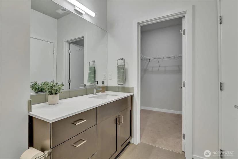 Property photo for 8537 22nd Place Ne, Seattle photo 23