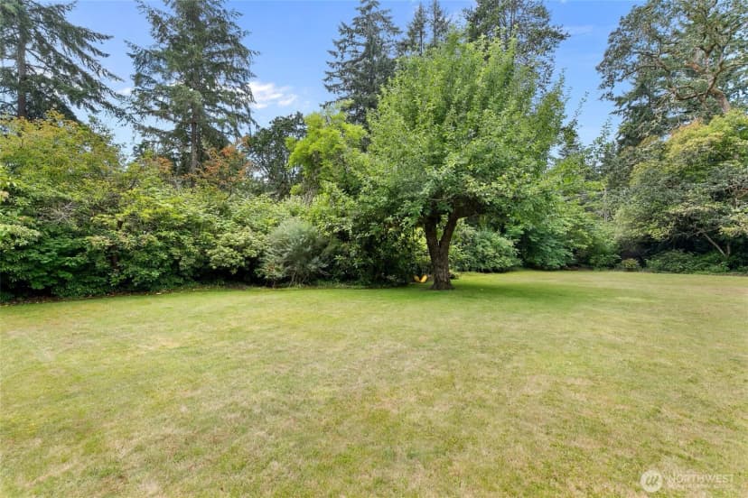 Property photo for 11508 Clovercrest Drive Sw, Lakewood photo 34