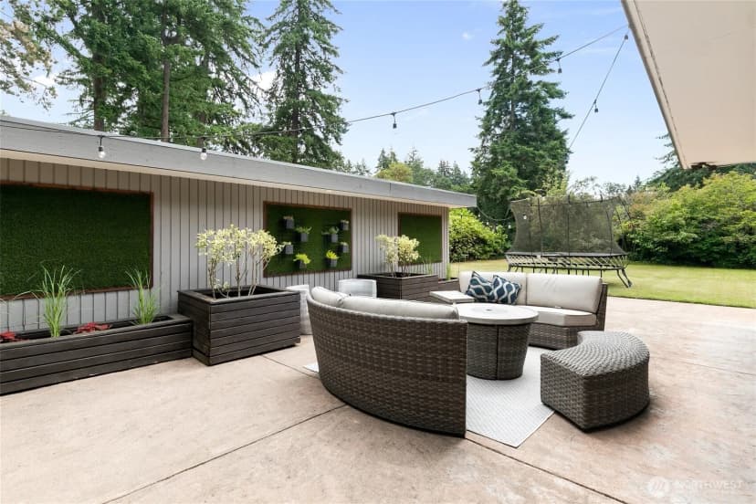 Property photo for 11508 Clovercrest Drive Sw, Lakewood photo 9
