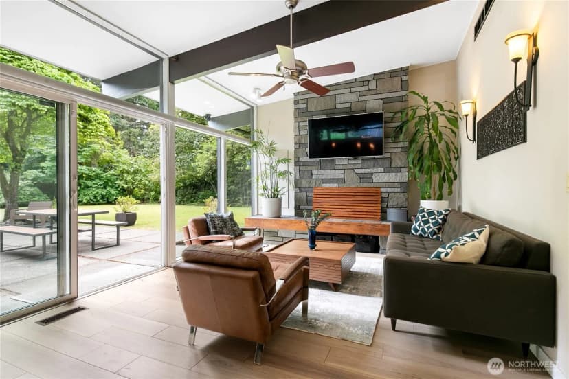 Property photo for 11508 Clovercrest Drive Sw, Lakewood photo 17