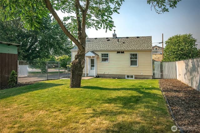 Property photo for 923 Carrie Avenue, Walla Walla photo 3