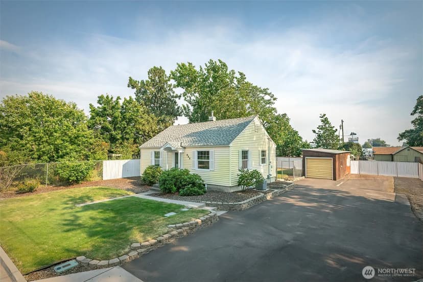 Property photo for 923 Carrie Avenue, Walla Walla