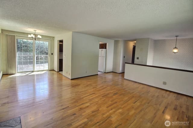 Property photo for 11634 110th Avenue Ne, Kirkland photo 4