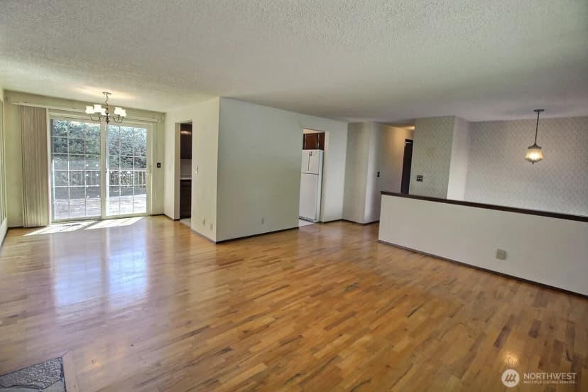 Property photo for 11634 110th Avenue Ne, Kirkland photo 4