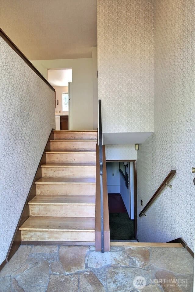 Property photo for 11634 110th Avenue Ne, Kirkland photo 2