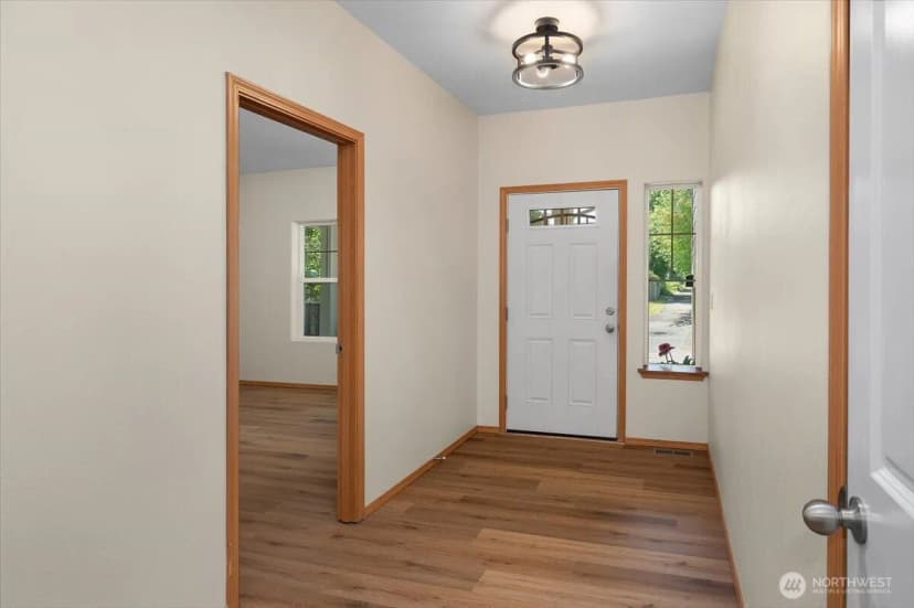 Property photo for 1818 Madison Avenue Nw, Olympia photo 5