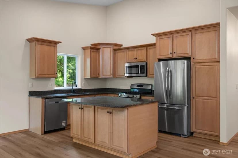 Property photo for 1818 Madison Avenue Nw, Olympia photo 17