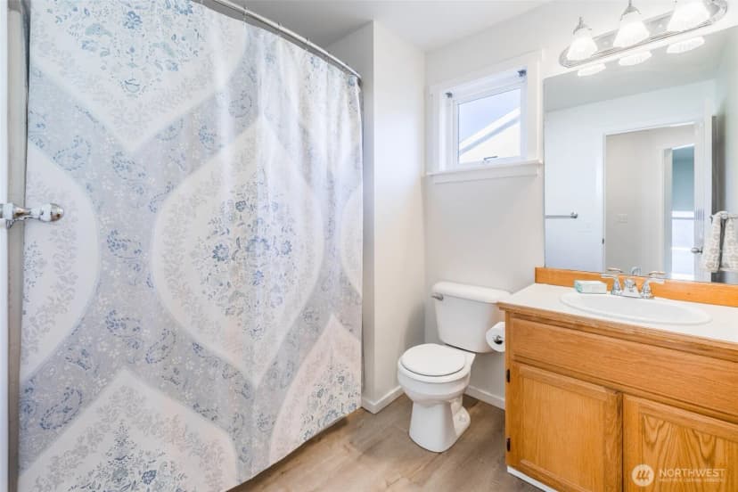 Property photo for 3218 Maplewood Circle Ne, Tacoma photo 17