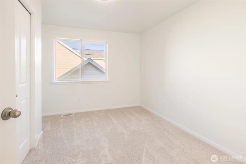 Property photo for 3218 Maplewood Circle Ne, Tacoma photo 22