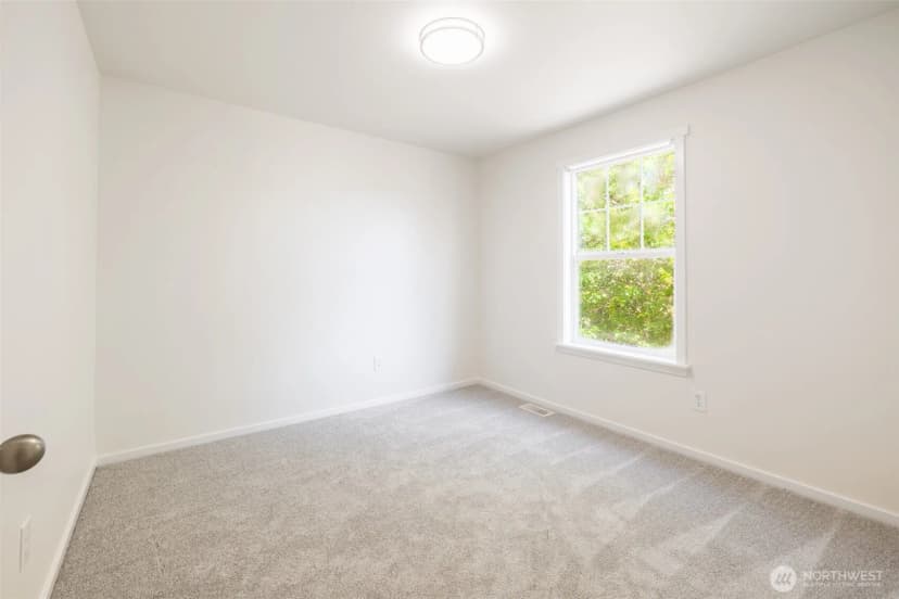 Property photo for 3218 Maplewood Circle Ne, Tacoma photo 20