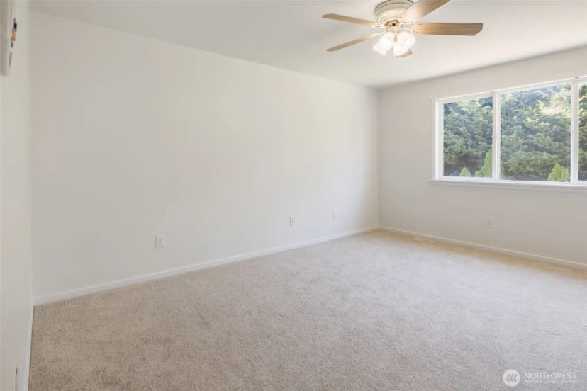 Property photo for 3218 Maplewood Circle Ne, Tacoma photo 16
