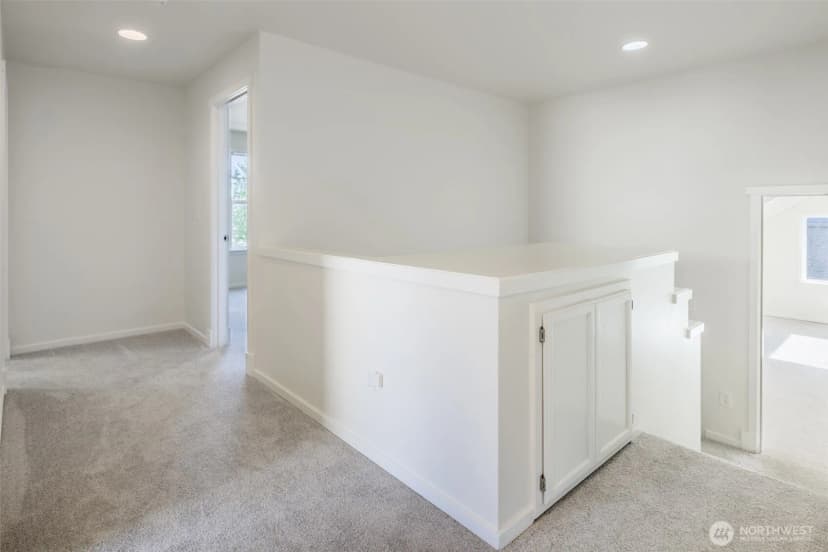 Property photo for 3218 Maplewood Circle Ne, Tacoma photo 19
