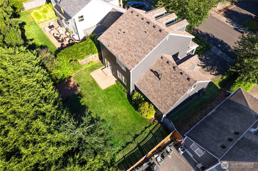 Property photo for 3218 Maplewood Circle Ne, Tacoma photo 26