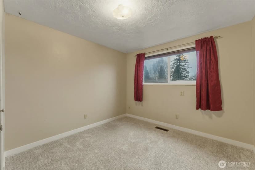 Property photo for 934 Shasta Drive, Walla Walla photo 15