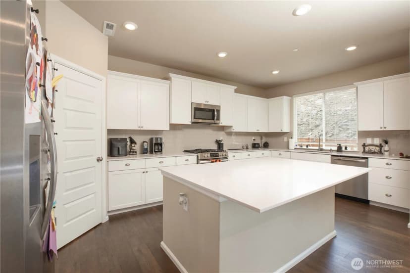 Property photo for 1401 Timberline Avenue, Bremerton photo 24