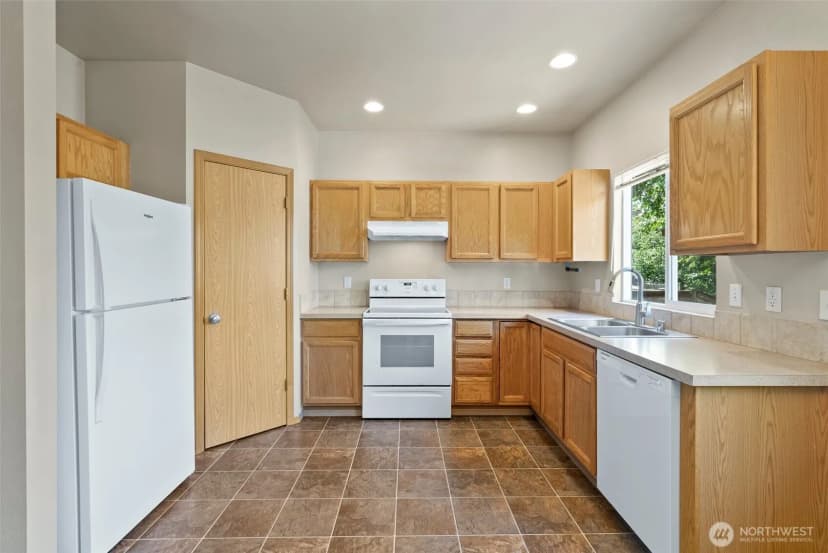 Property photo for 3005 Powder Ridge Street Se, Olympia photo 8