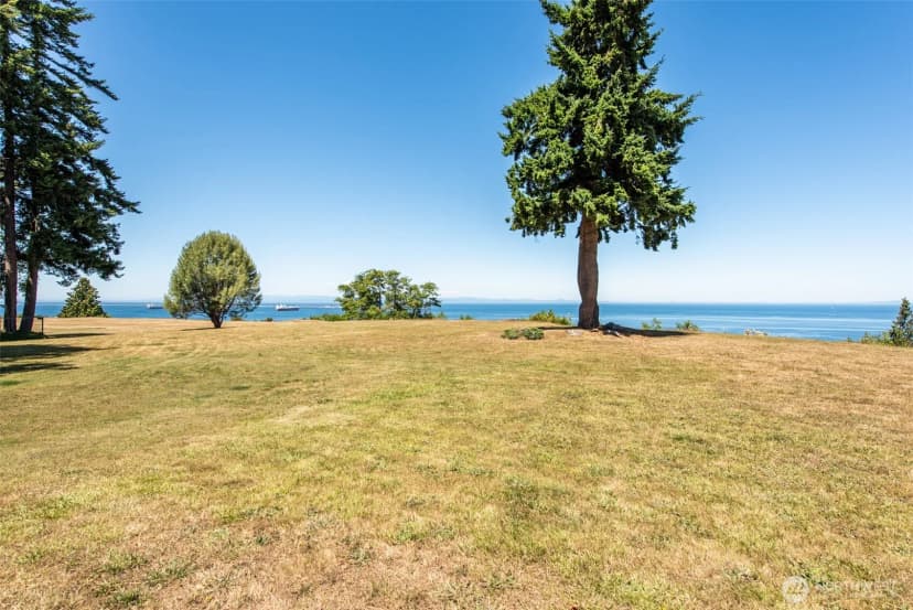 Property photo for 2641 E Bay Street, Port Angeles photo 38