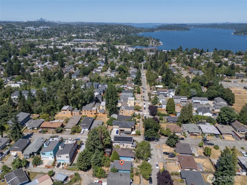 Property photo for 9809 57th Avenue S, Seattle photo 38