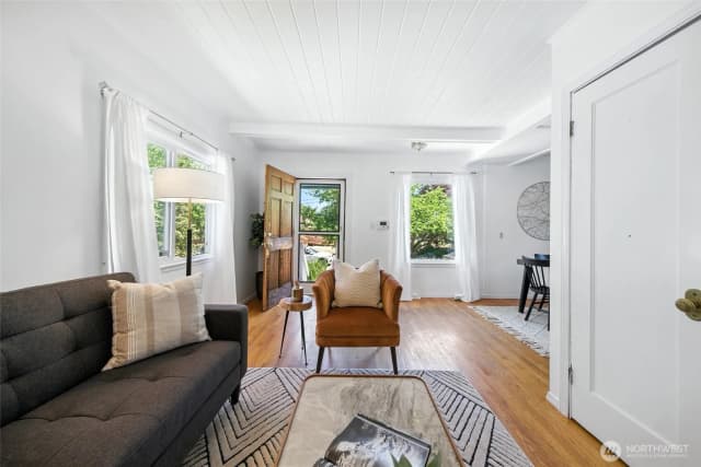 Property photo for 9809 57th Avenue S, Seattle photo 5
