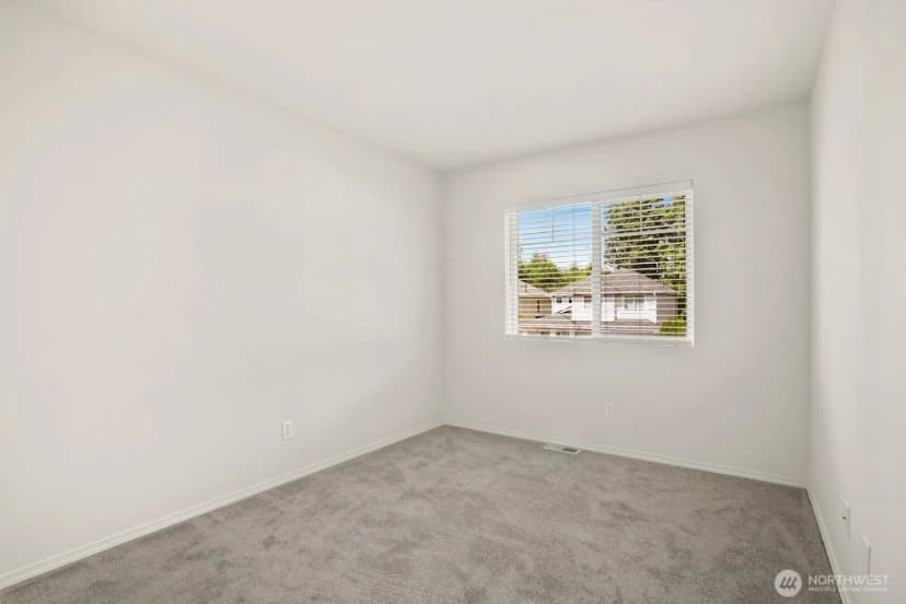 Property photo for 27370 245th Ave Se, Maple Valley photo 14